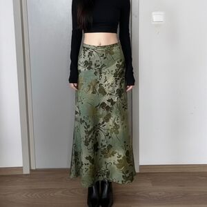 Chic Olive Floral Maxi Skirt
